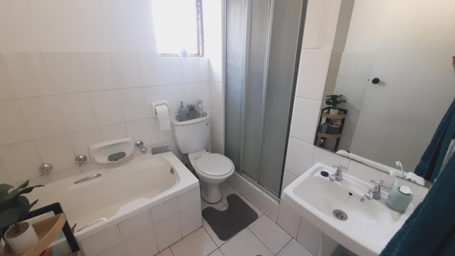2 Bedroom Property for Sale in Kosmos Ridge North West